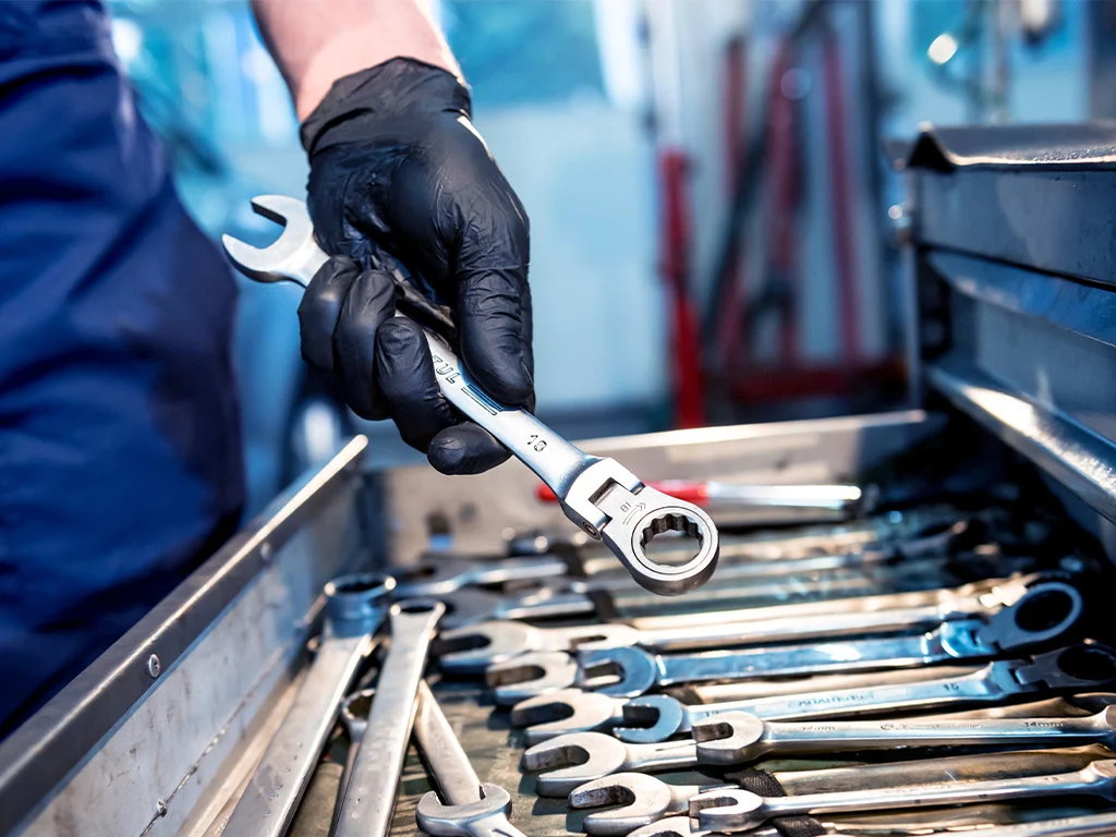 AdobeStock 370411026 Werkstattleistungen Februar